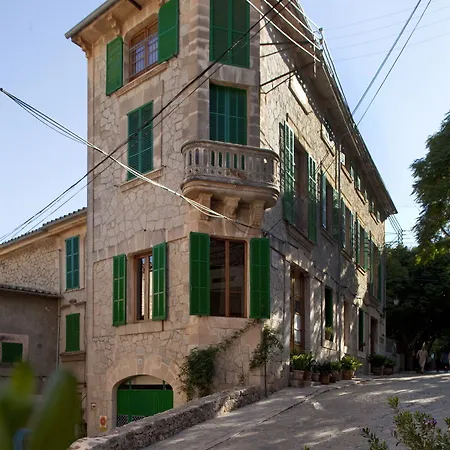 Es Petit De